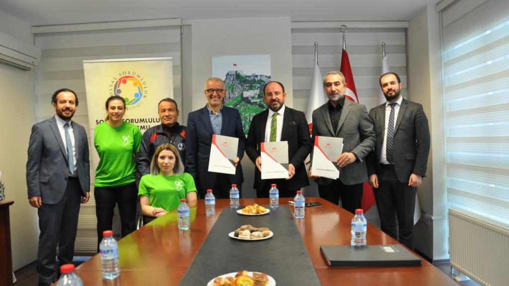 Engelleri Aşan Proje İmzalandı