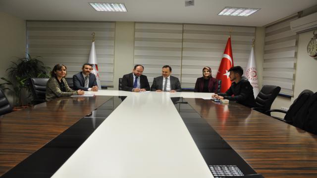 Eğitimde Arttırılmış Gerçeklik Uygulamaları Eğitici Eğitim